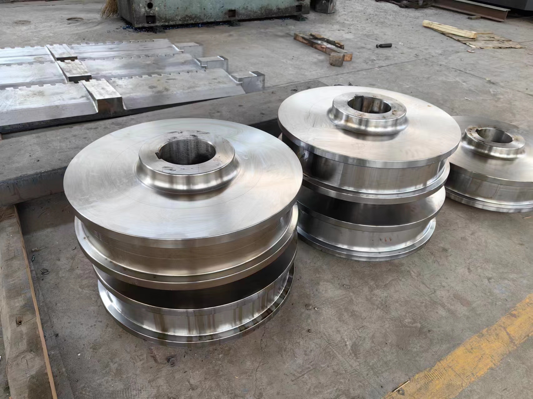 Heavy Load Crane Wheel for Min – обзор и цена Heavy Equipment Mining